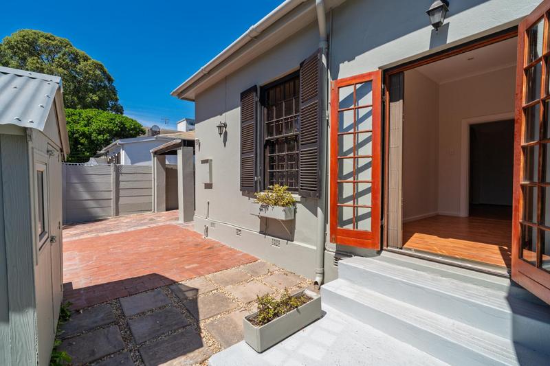 2 Bedroom Property for Sale in Kenilworth Western Cape